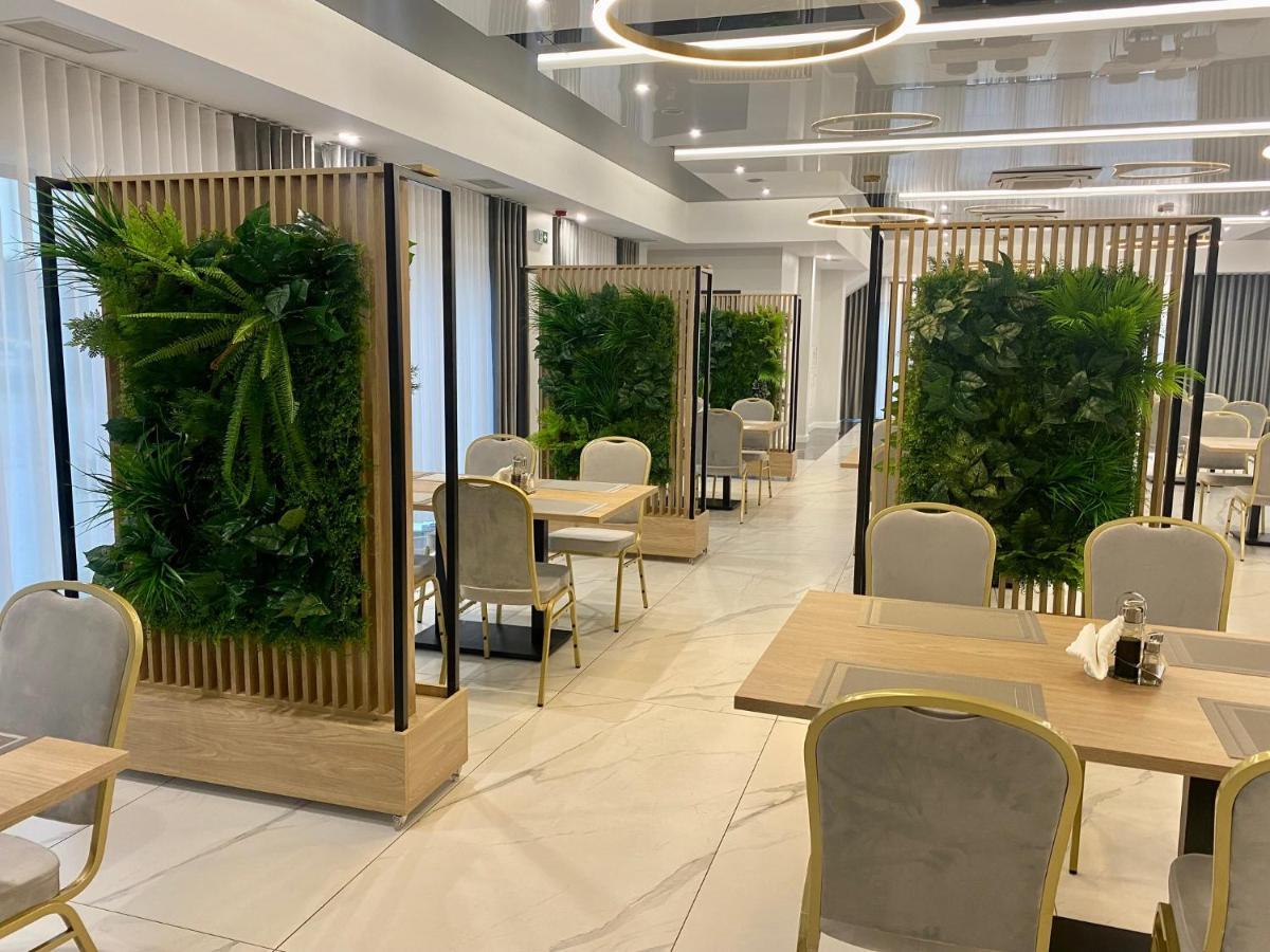 Hotel Sebory Пшасниш Екстер'єр фото