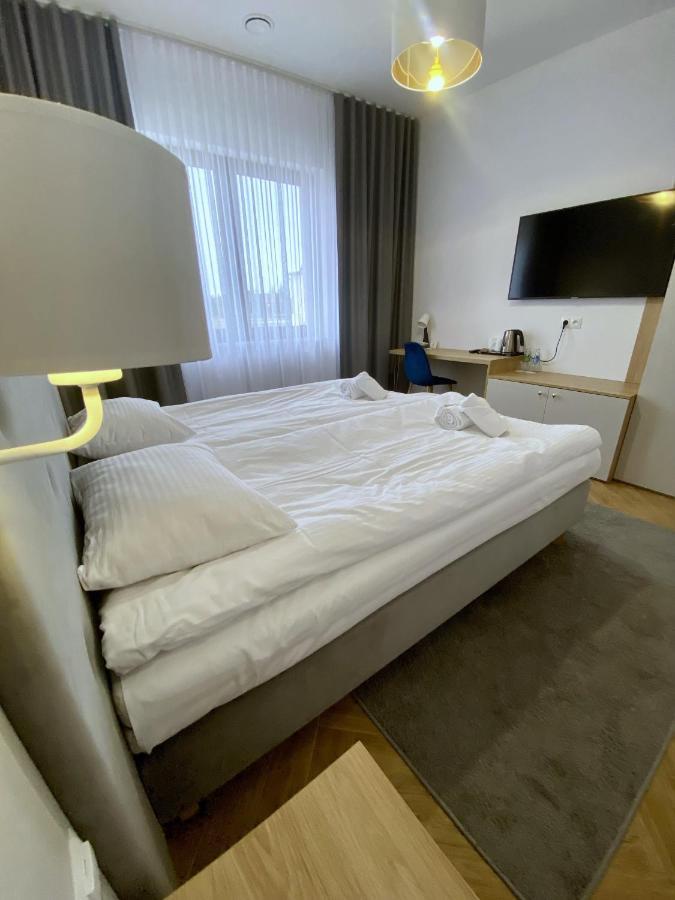 Hotel Sebory Пшасниш Екстер'єр фото