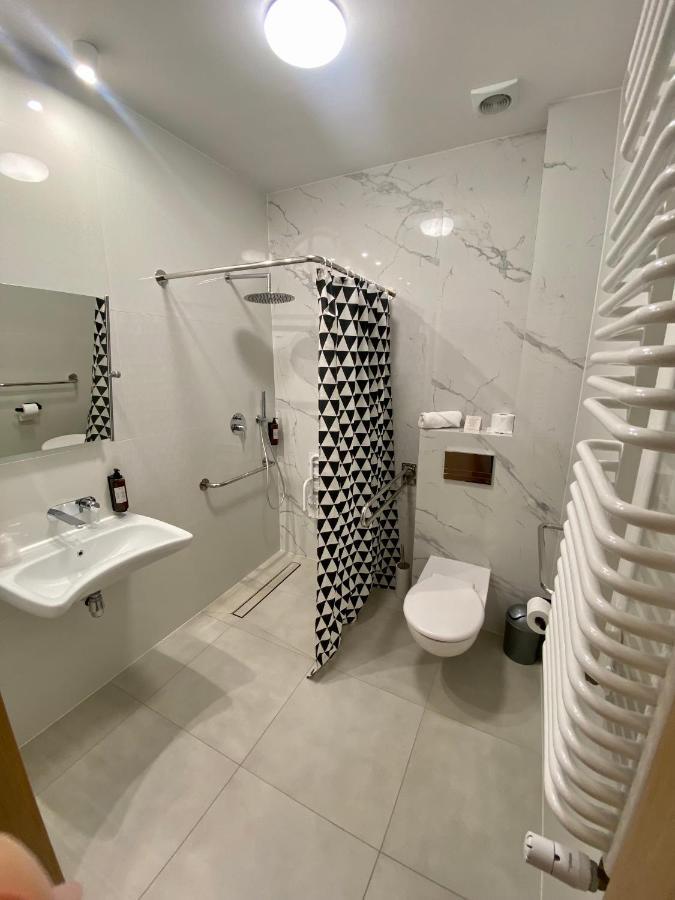 Hotel Sebory Пшасниш Екстер'єр фото